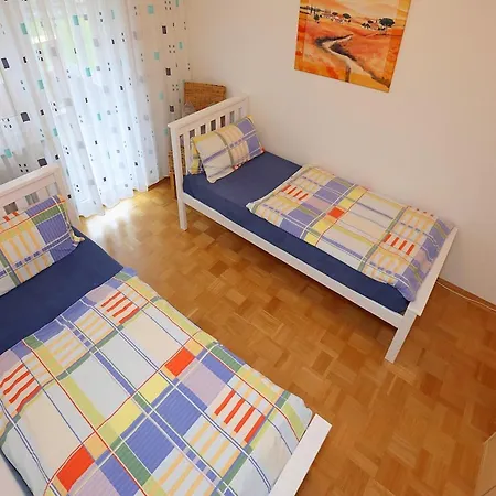Mountain Biker S Farmstay, Cleaning Included 아파트